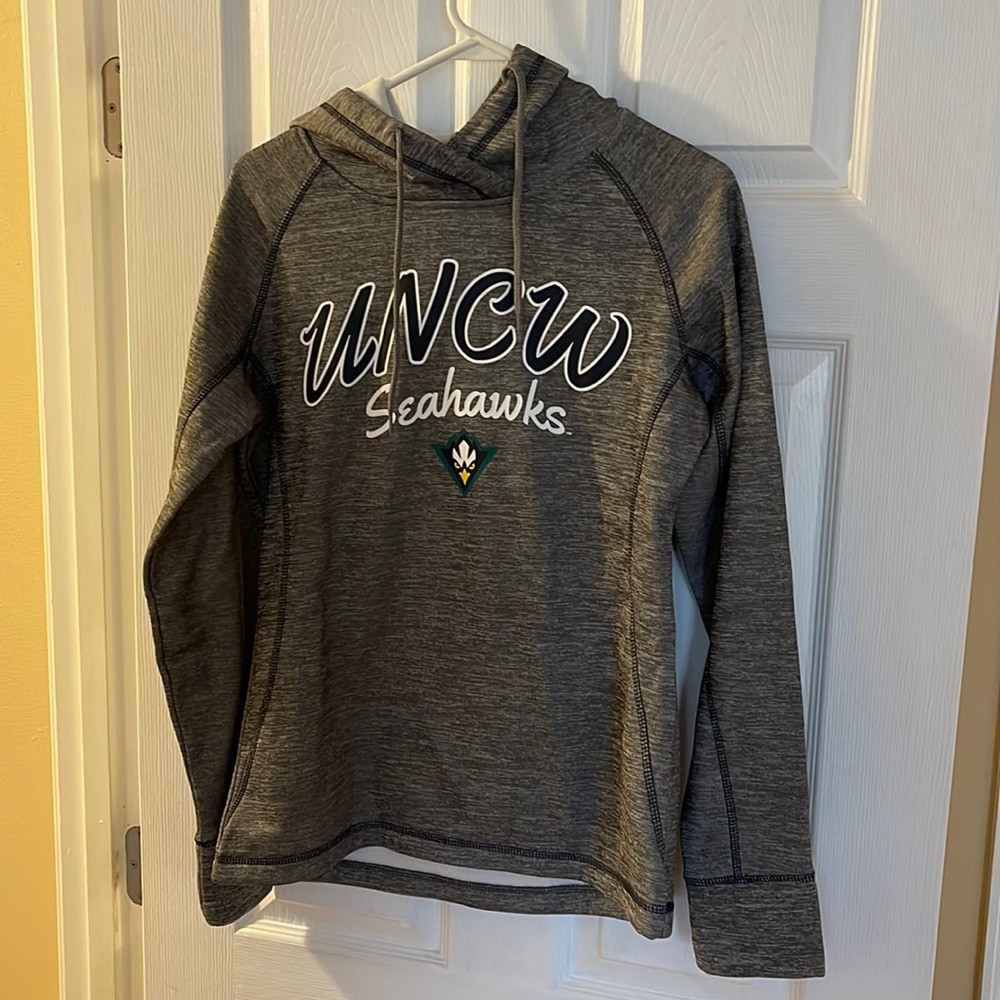 UNCW Womens Hoodie Size Medium